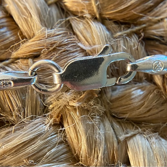 Large Baltic butterscotch amber sterling silver pendant and chain - Picture 6 of 8